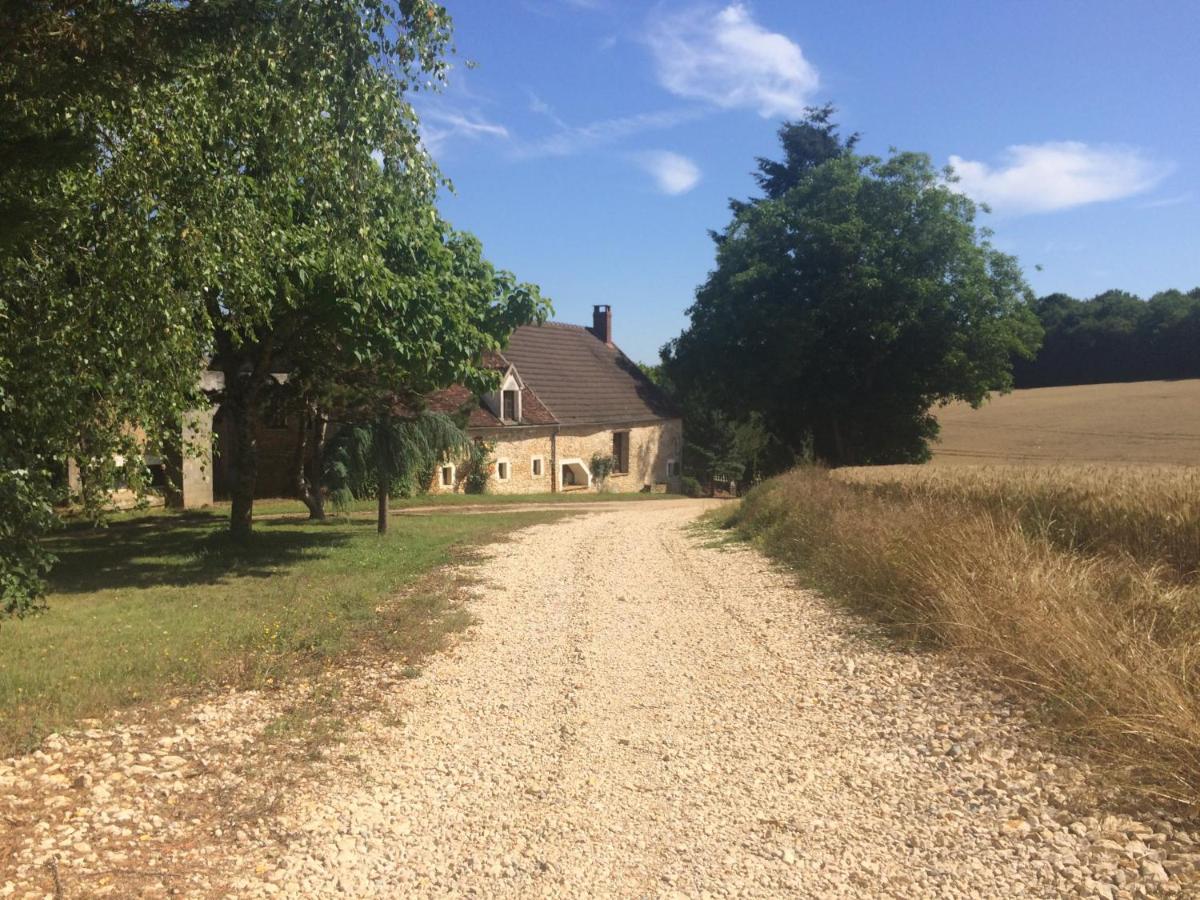 Gîte du ru d ausson Avrigny  Extérieur photo